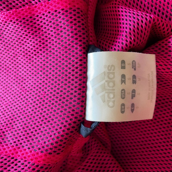 Adidas light weight wind breaker. - Picture 4 of 4